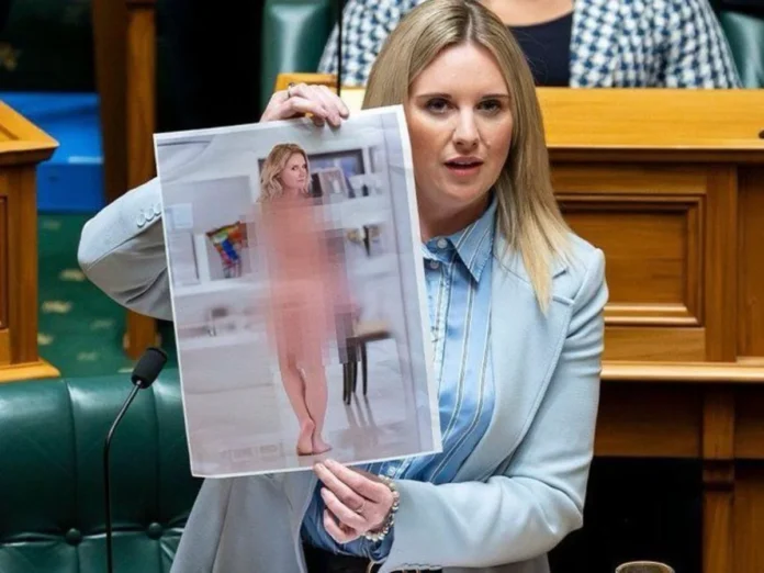Deepfake Nude Photo